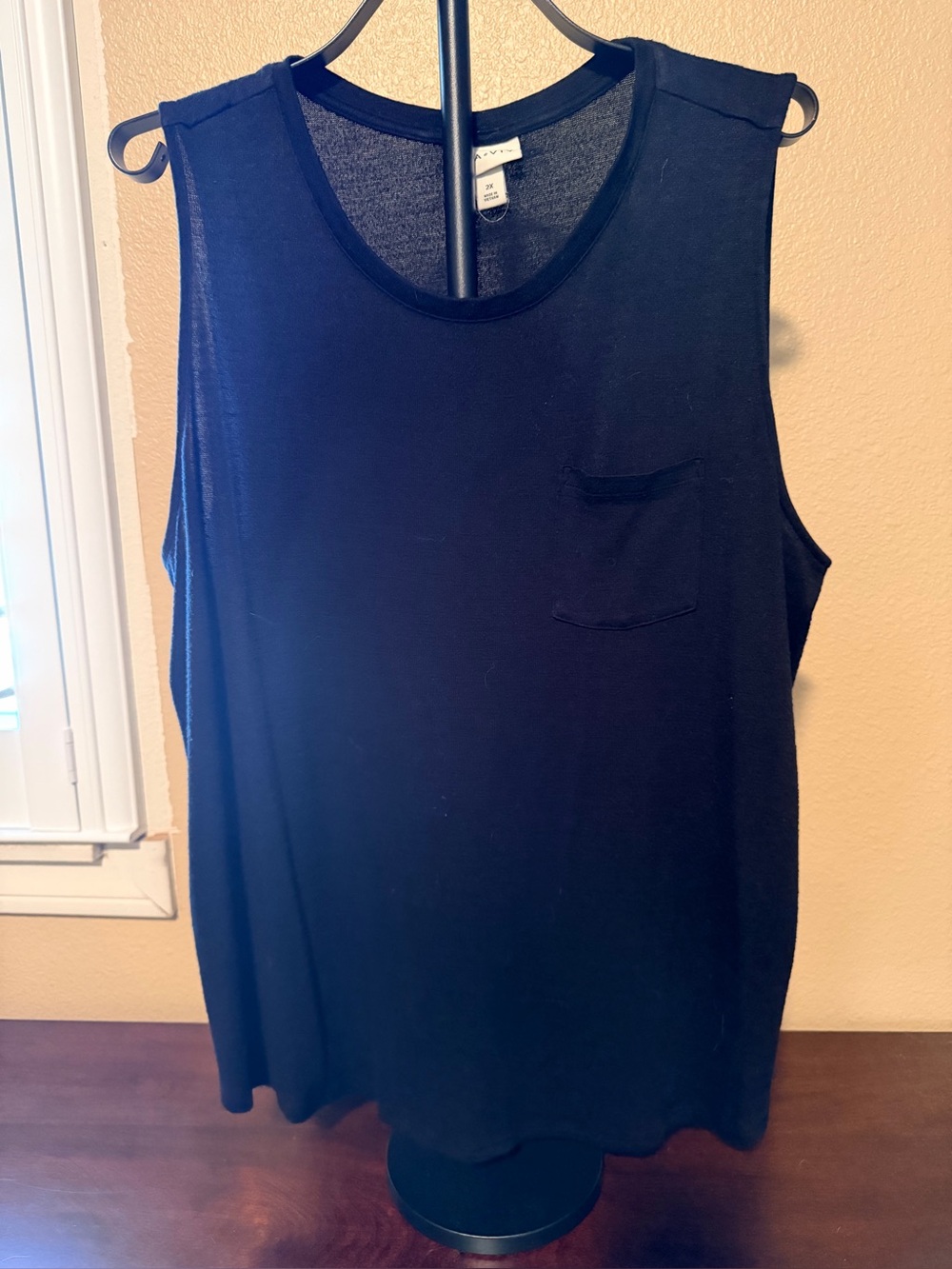 Ava & Viv Black Sleeveless Pocket Tank